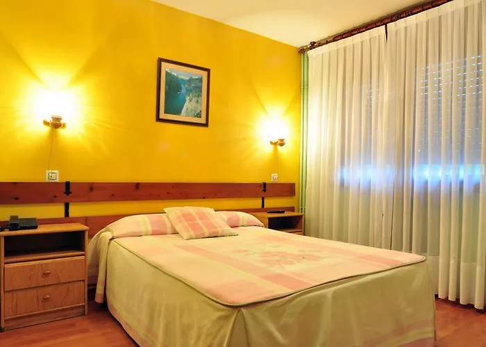 Europa 2* San Roque del Acebal