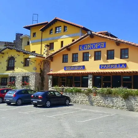 אורחן Europa San Roque del Acebal